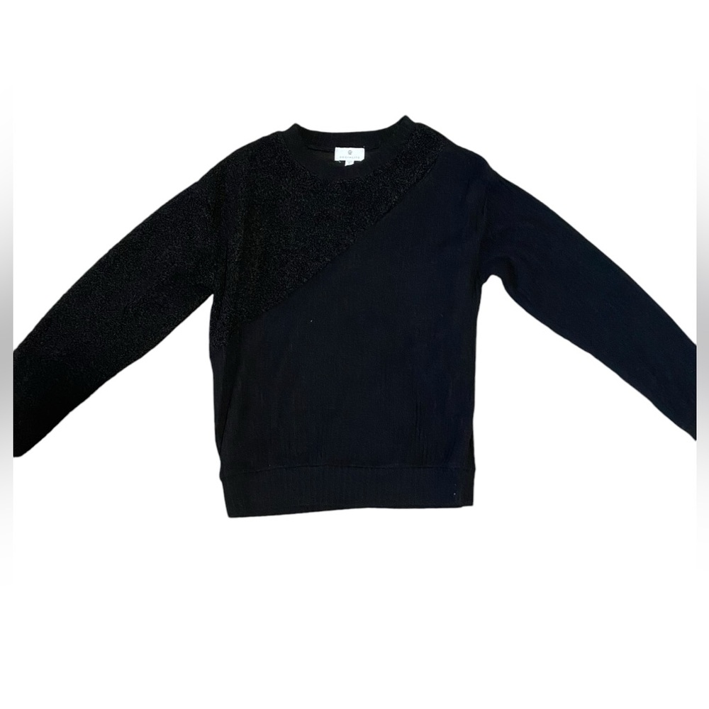 Socialite black sweater size small